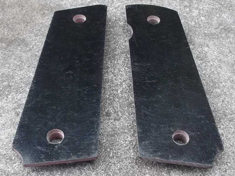 Rosewood Colt 1911 Handgun Diamond Textured Grip Panels