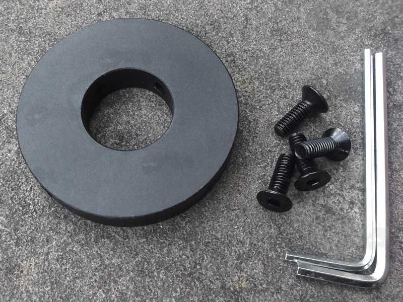 AR Rifle Round Metal One Piece Free Floating Quad Rail Handguard End Cover Caps with Fittings for .223 Barrels
