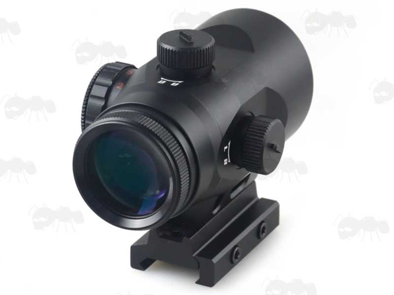 Curved Design 1x20 Prism Red and Green Dot Sight with Weaver / Picatinny Rail Base Mount