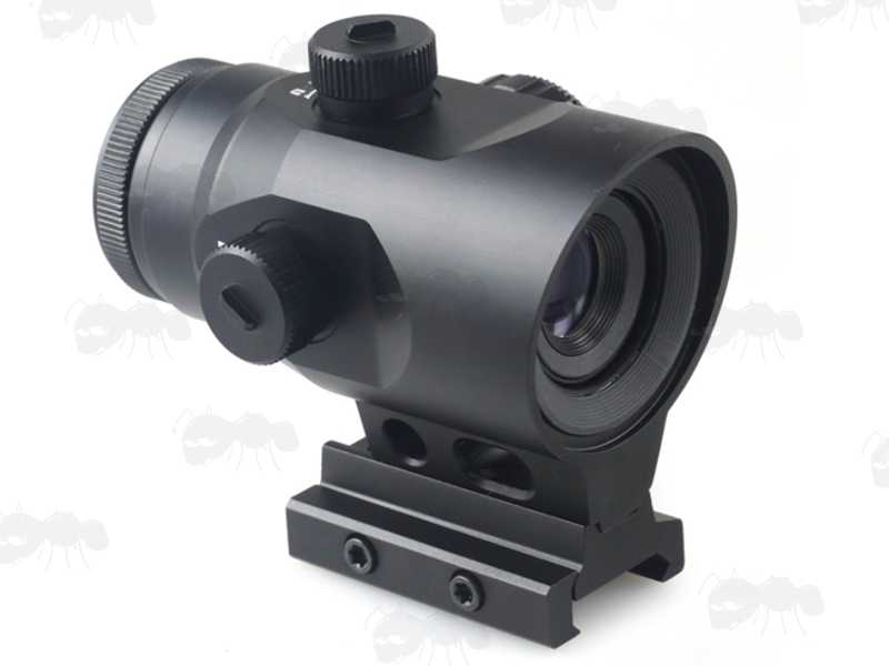 Curved Design 1x20 Prism Red and Green Dot Sight with Weaver / Picatinny Rail Base Mount