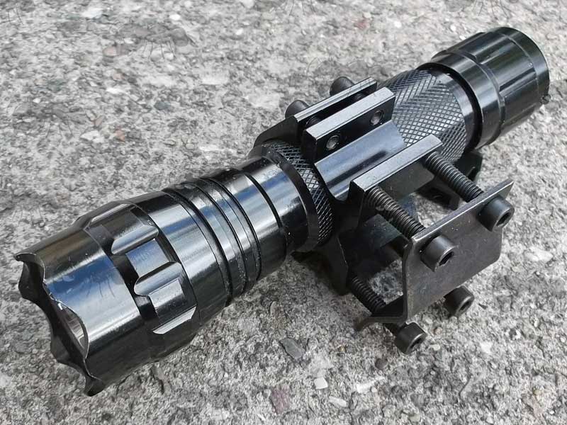 Metal Gun Barrel Torch Mount with Built-In 25mm Split Ring